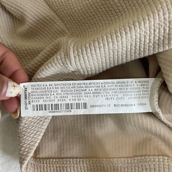 Textured crop top - Picture 7 of 9